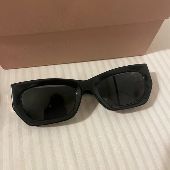 Black sunglasses